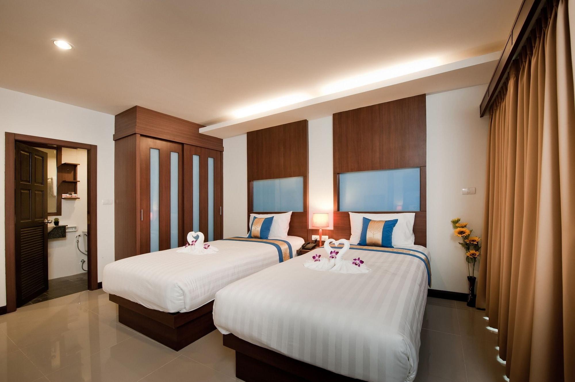 Отель Tuana Blue Sky Patong Экстерьер фото