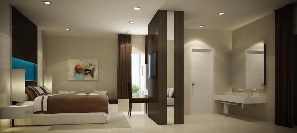 Отель Tuana Blue Sky Patong Экстерьер фото
