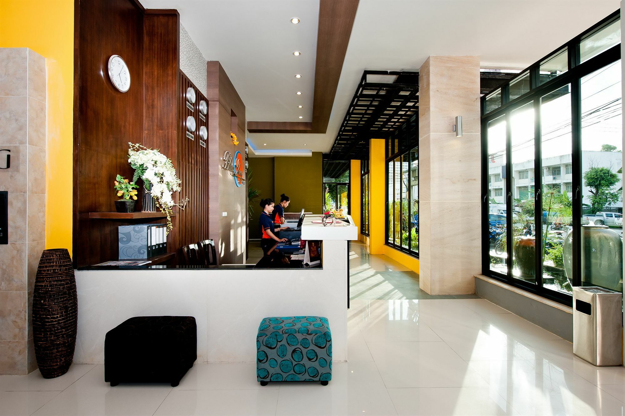 Отель Tuana Blue Sky Patong Экстерьер фото